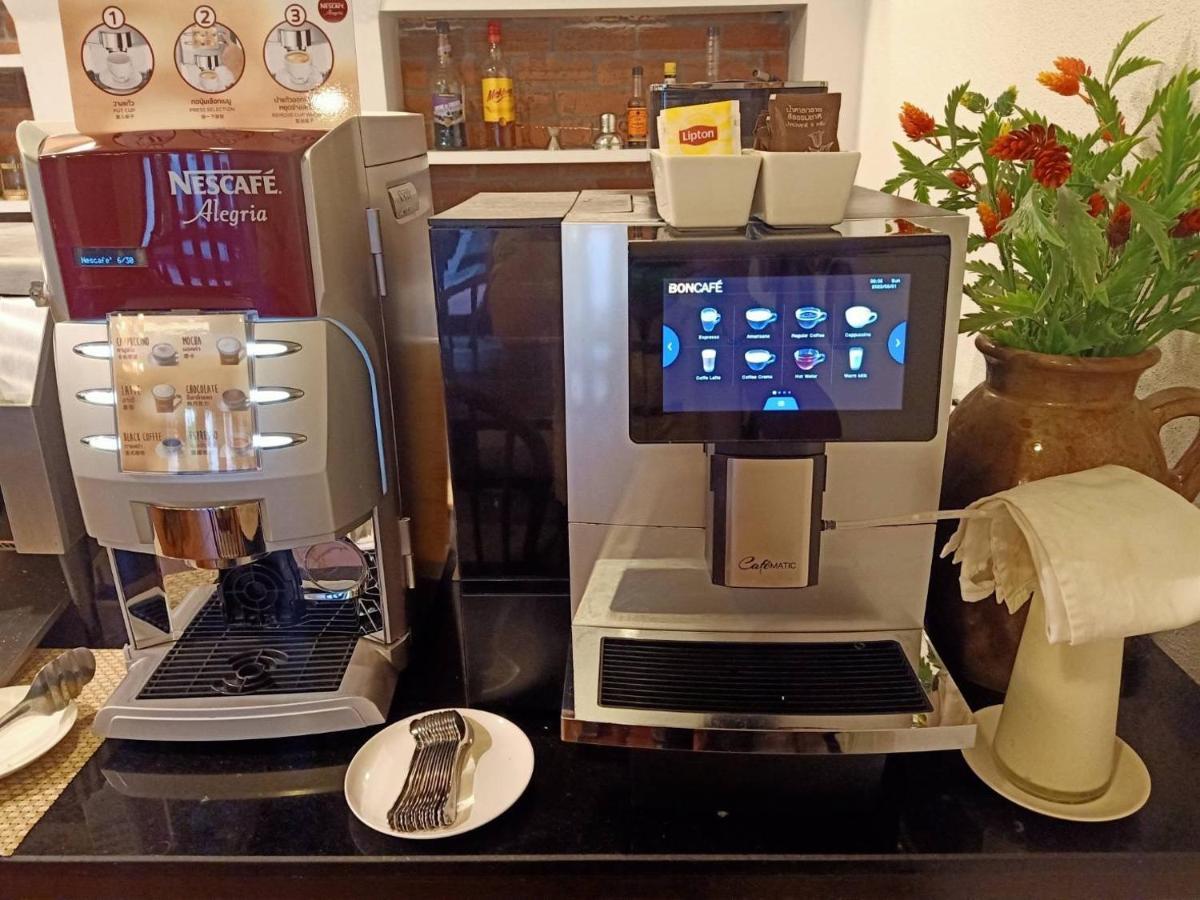 El Barrio Lanna Hotel Чиангмай Екстериор снимка