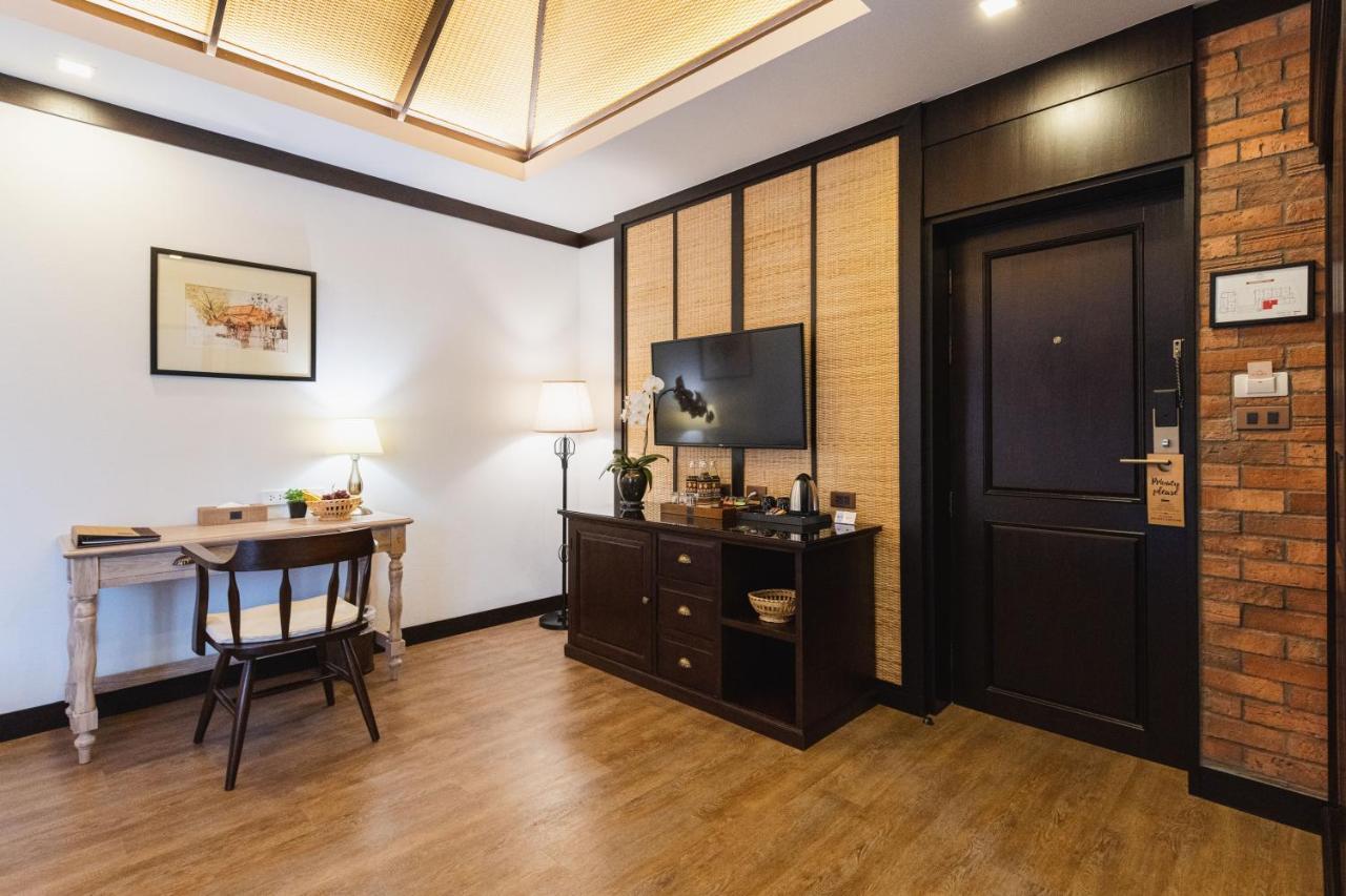 El Barrio Lanna Hotel Чиангмай Екстериор снимка