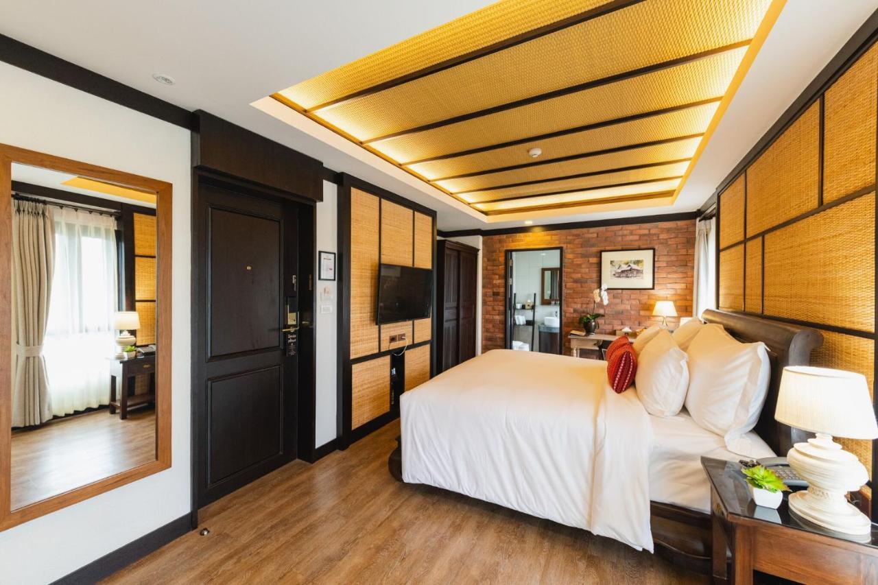 El Barrio Lanna Hotel Чиангмай Екстериор снимка