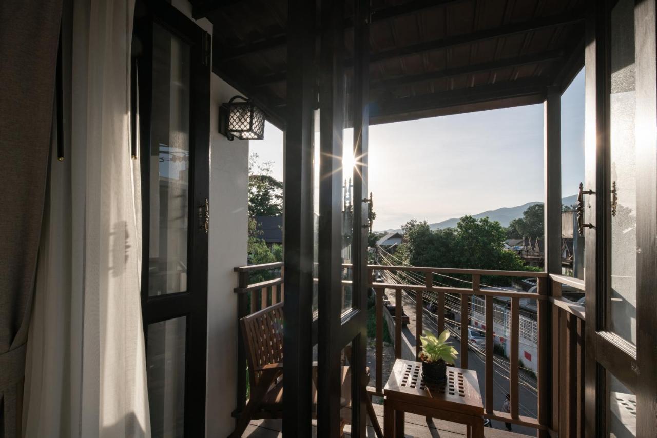 El Barrio Lanna Hotel Чиангмай Екстериор снимка